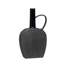 Jarrón negro grande con diseño original y texturizado